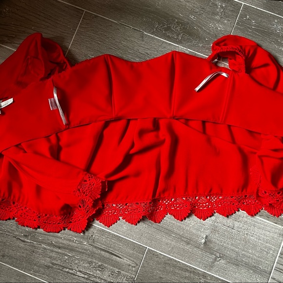 Lovers + Friends Red off the shoulder flowy blouse - Picture 6 of 6